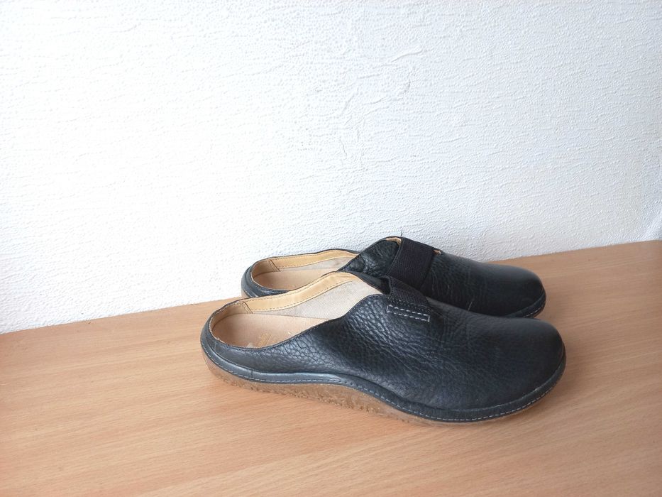 Класні шкіряні клоги туфлі Clarks 39 р.