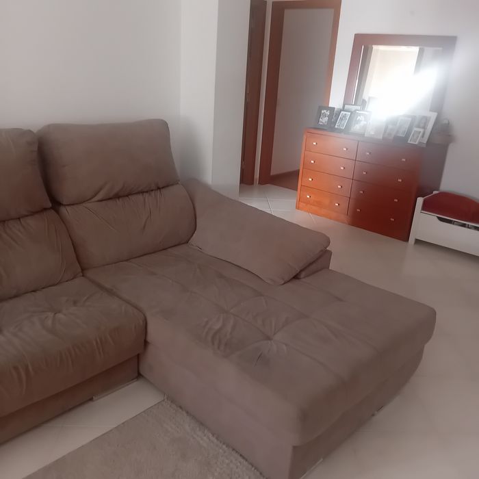 Sofá que faz de cama para sala