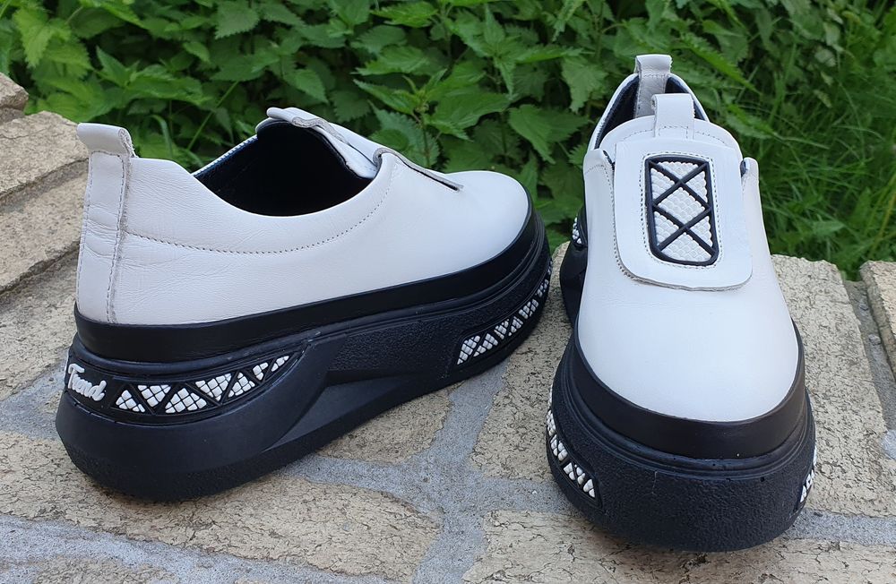 Лофери Еспадрильї Мокасини Кеди - Шкіряні (Нові)