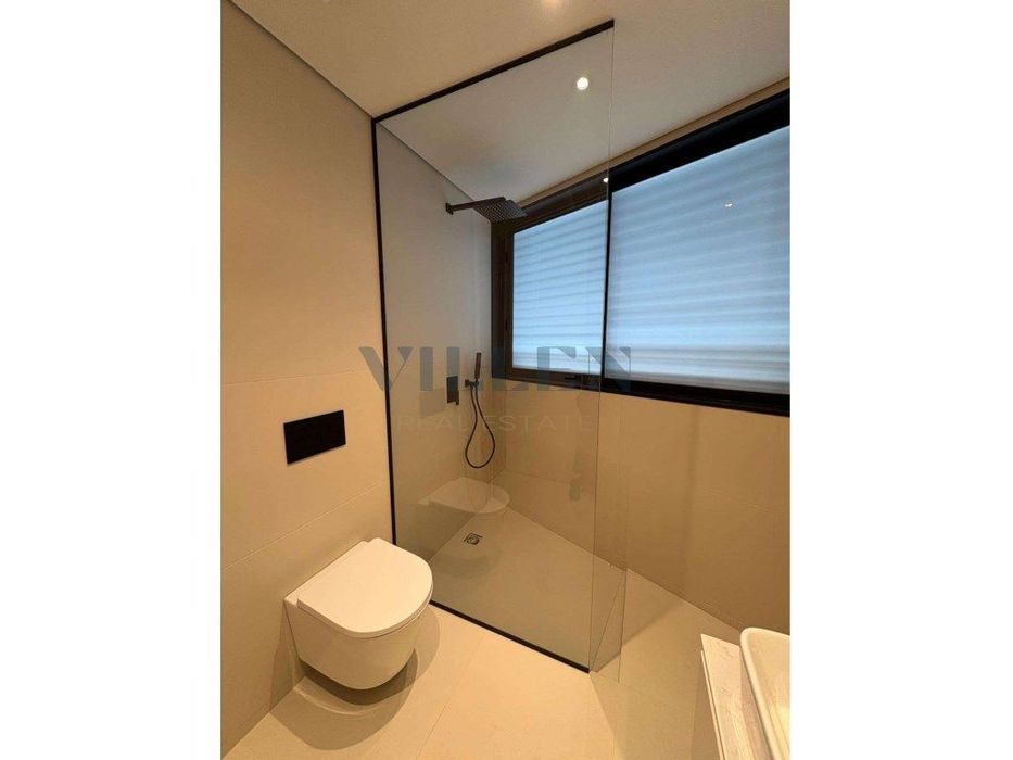Apartamento T2 | Edifício Bismark
