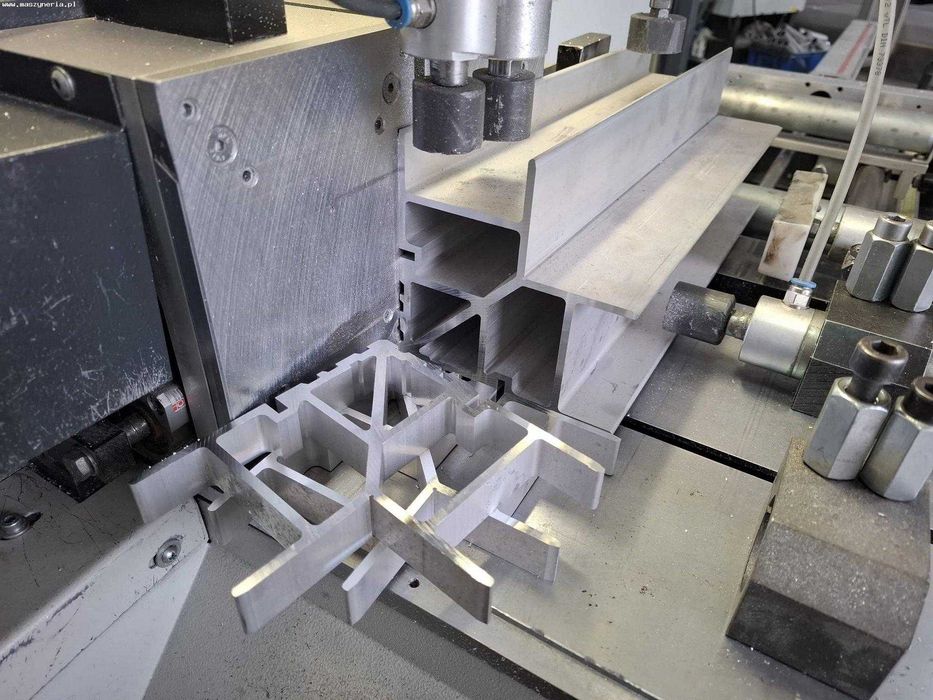 Piła do cięcia profili aluminiowych ELUMATEC SA 142/36