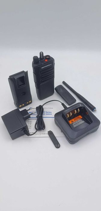 Рація Motorola R7 NKP BT, портативна цифрова+ ліцензія АЕS256+ WIFI