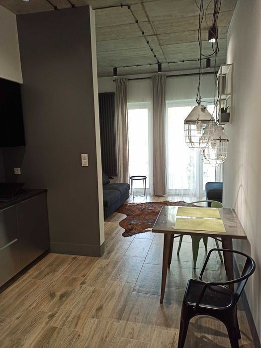 Studio w stylu LOFT, centrum ul. Stołeczna.