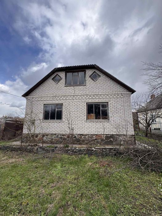 Продам будинок біля річки