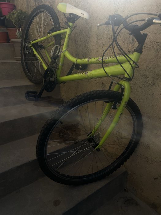 Bicicleta com pouco uso