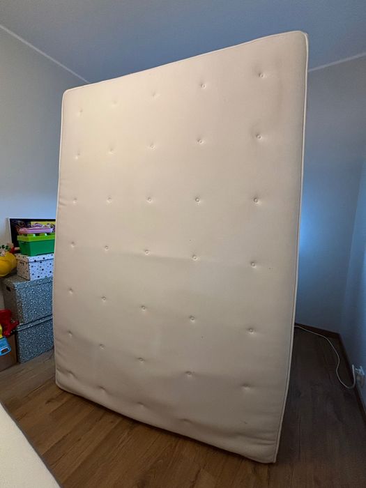 Materac Hyllestad sprężynowy 140x200 ikea