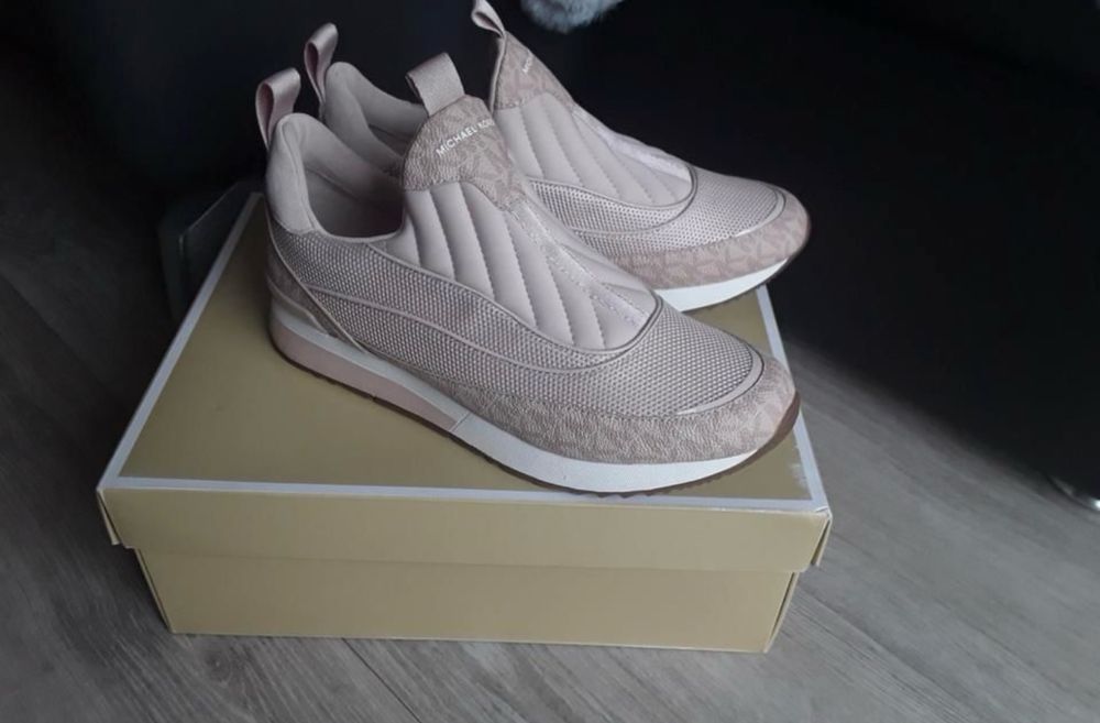 Кроссовки снікерси Michael Kors кросівки Michael Kors Allie Trainer 38