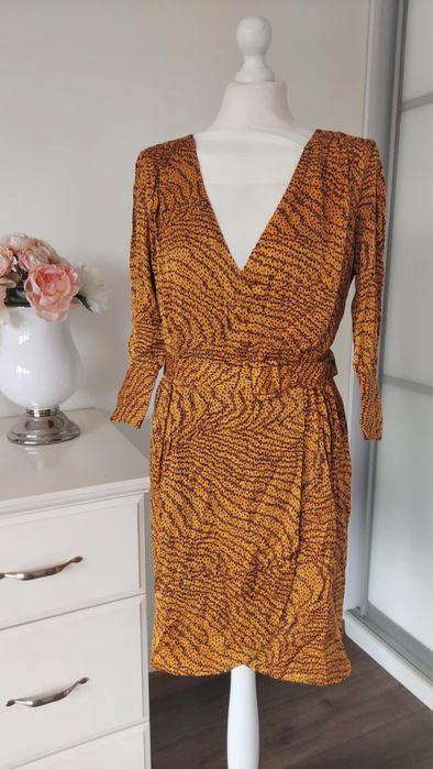 Ochnik sukienka satynowa