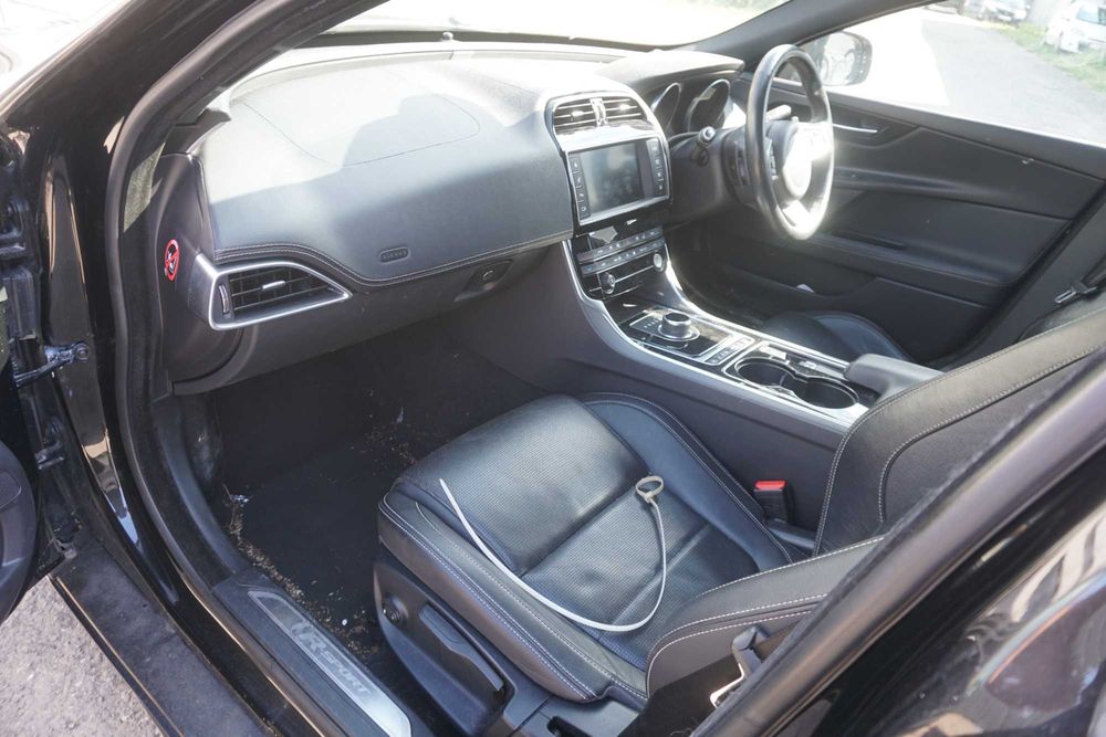 JAGUAR XE X760 R-Sport