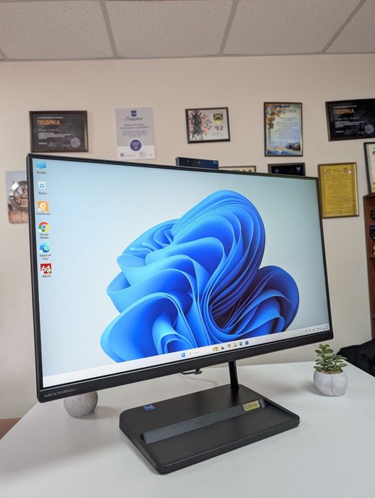 Моноблок Lenovo IdeaCentre 3 24IAP7/i5-12450H/16GB/512GB/FHD/24"/2024р