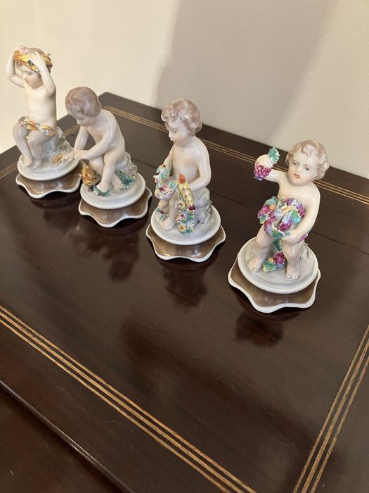 Estatuetas porcelana “4 estaçoes” -Artibus - Antigas