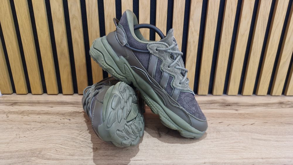 Кросівки Adidas Ozweego.Розмір 40.5