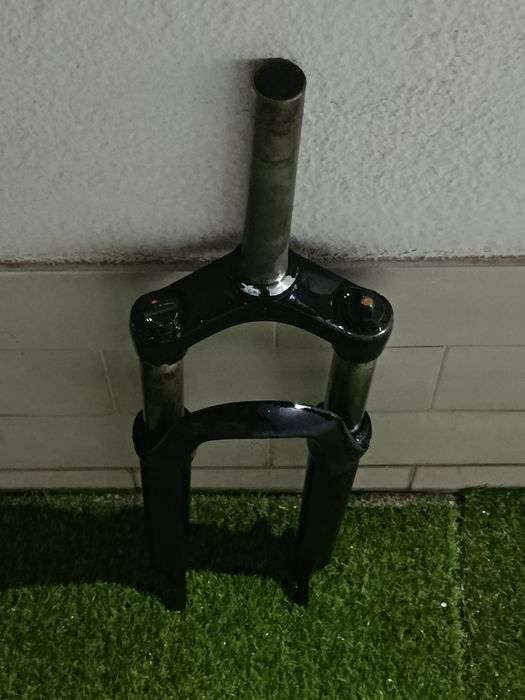 Suspensão rock shox