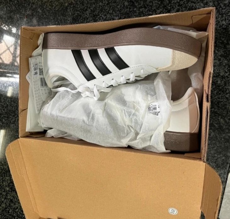 Ténis Adidas  n.40 (novo )