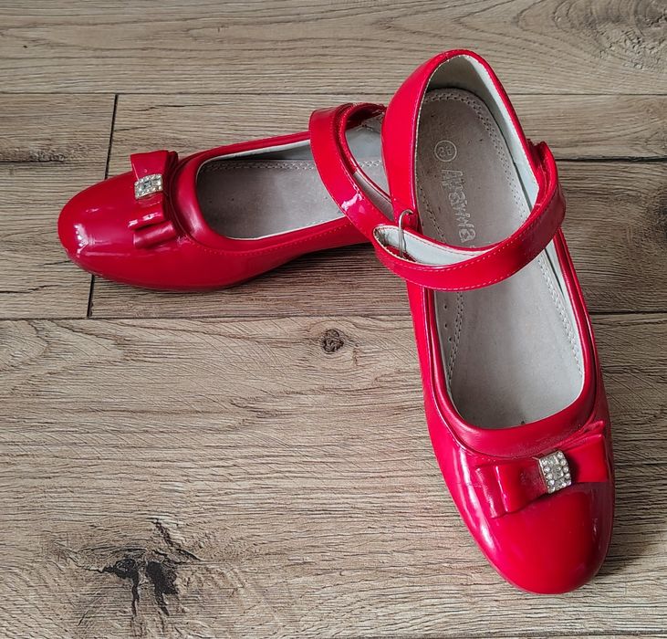 Buty baleriny balerinki dziewczęce czerwone 36