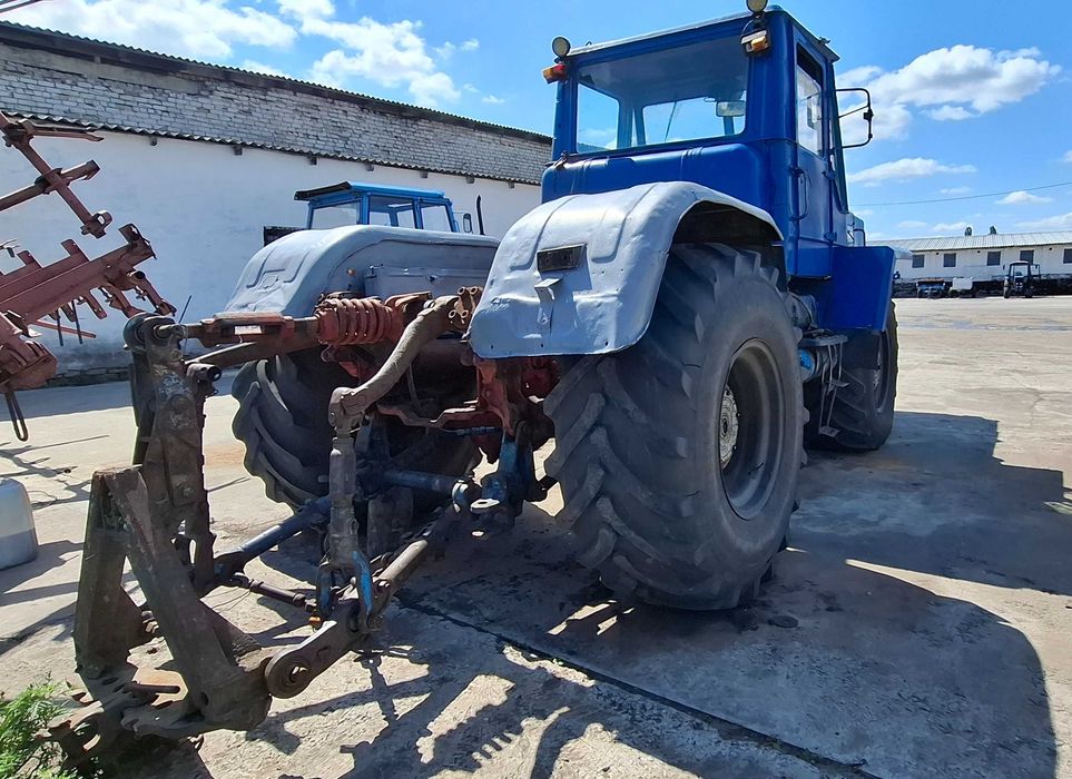 Трактор Т-150  та  навісне обладнання до нього в наявності