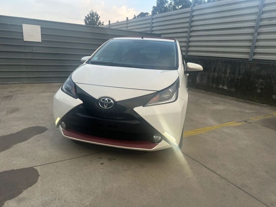 TOYOTA AYGO 1.0 ( B4 ) WAVE ( CABRIO ) DE 2018EM CENTRO DE ABATE