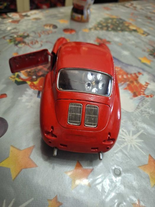 Miniatura escala 1:18 - Porsche