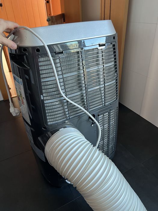 Ar condicionado portatil Equation 20 mts2 14000 btu