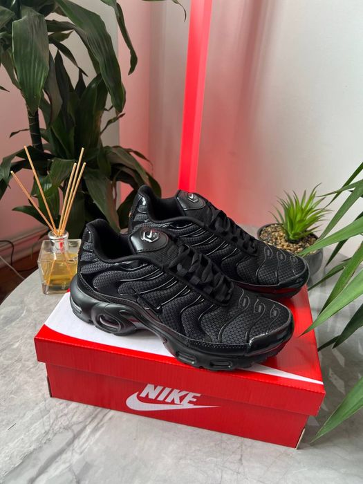 Nike Air Max Plus 'Triple Black', Найк TN чорні