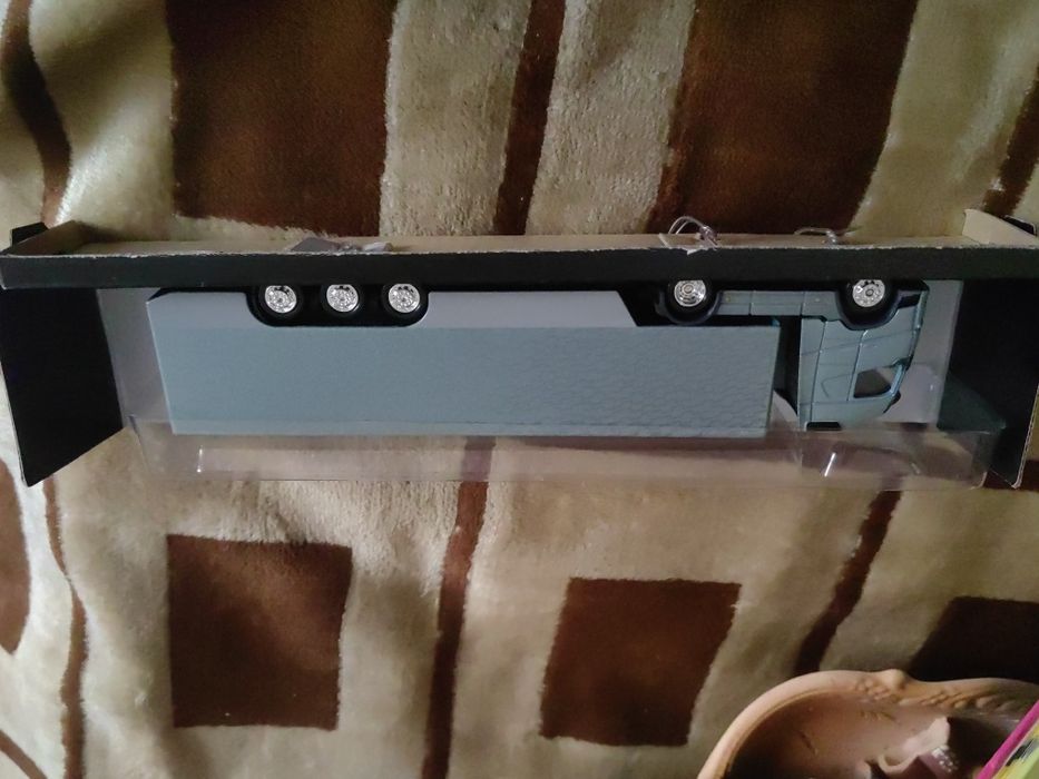 Машинка детская коллекционая Volvo