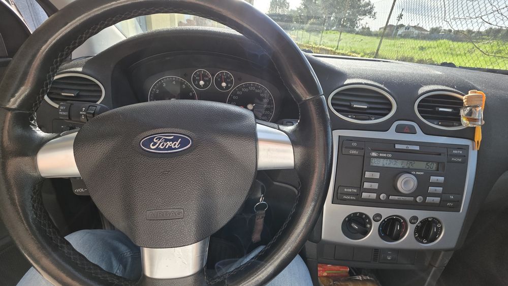 Ford focus 1.4  2005