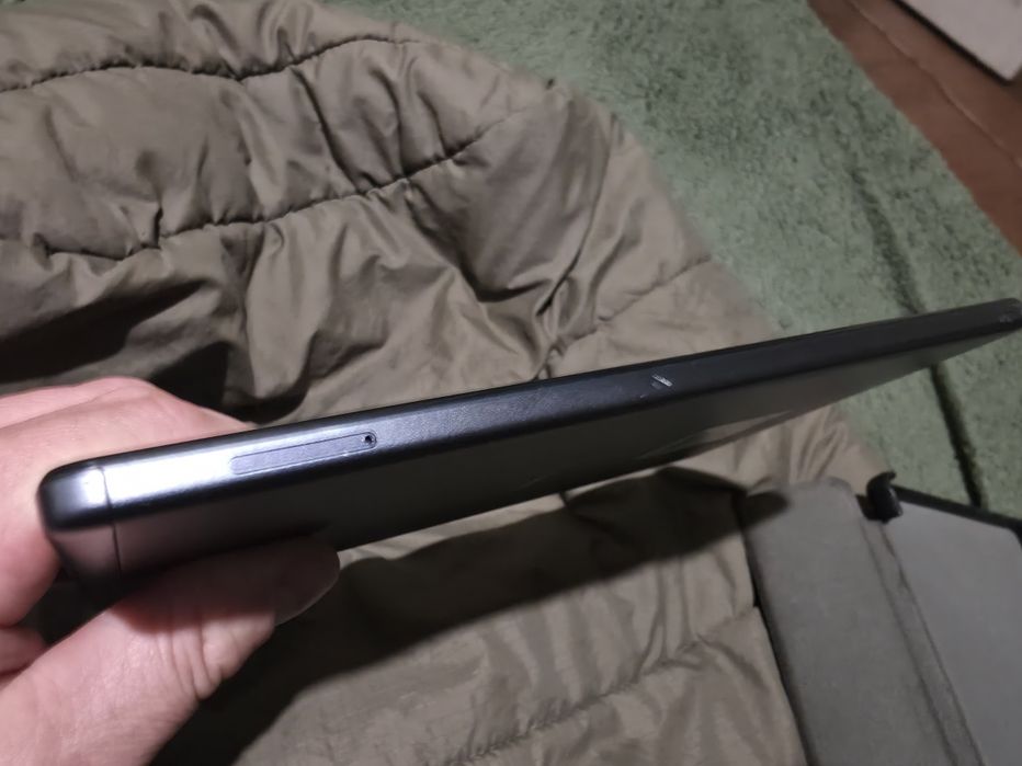 Продам планшет Samsung A7 lite 4/64