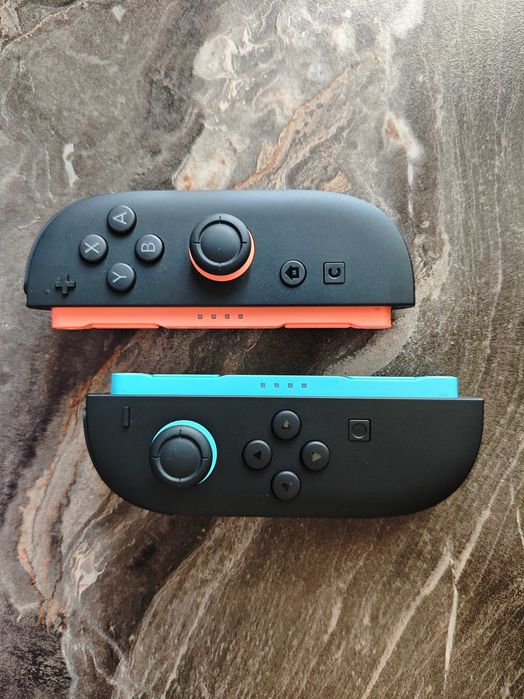 Oryginalne Joy-Cony / Pady / Kontrolery do Nintendo Switch 2