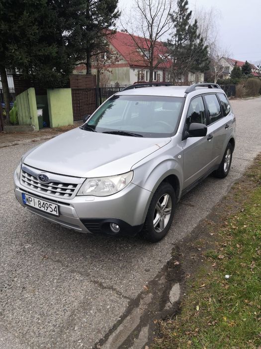 Subaru Forester 2011 Automat
