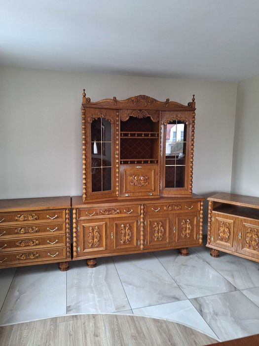 Zestaw mebli stylowych