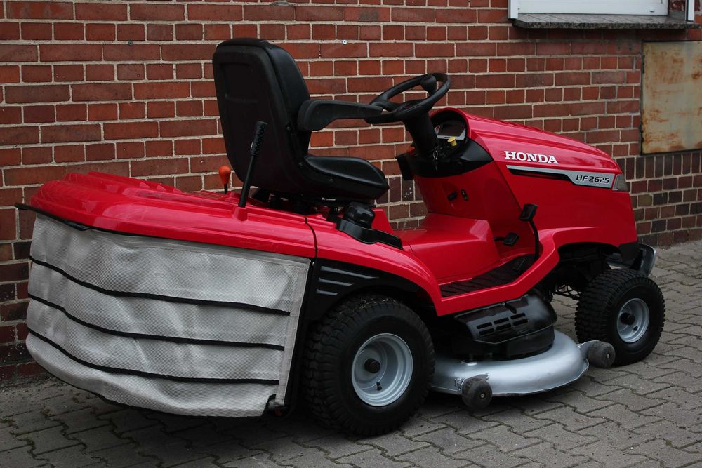 Honda 2625 V2 TRAKTOREK Kosiarka