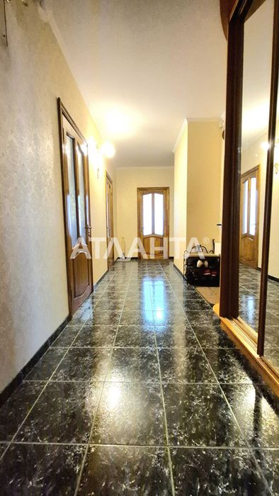 4-кімнатна квартира 85 м² з ремонтом та меблями. пр-т Князя Володимира Великого