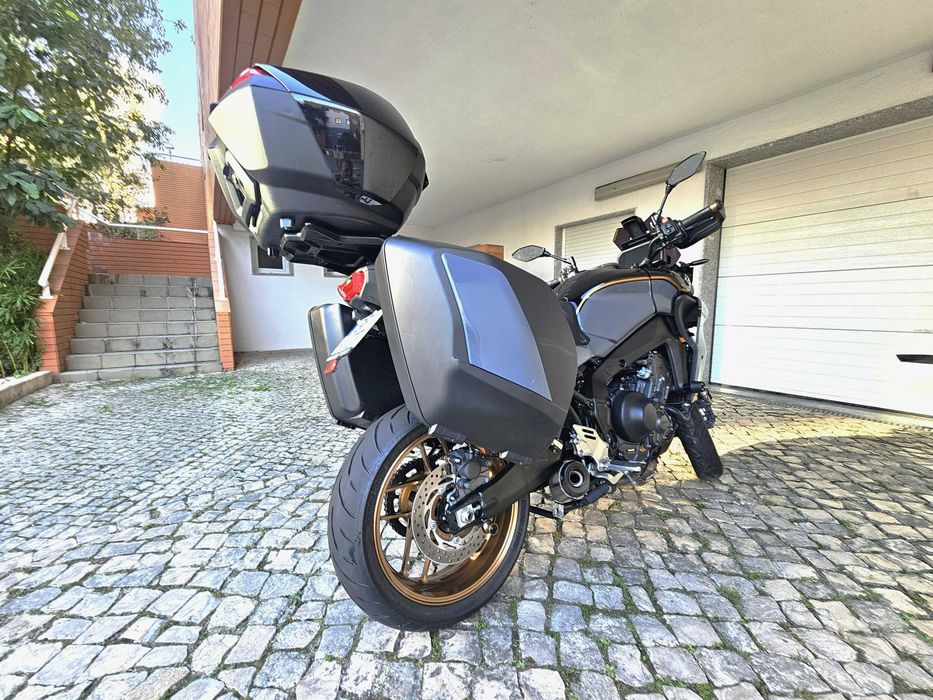 Yamaha Tracer 9 GT+ Radar, linha escape Dominator, com + extras e Garantia