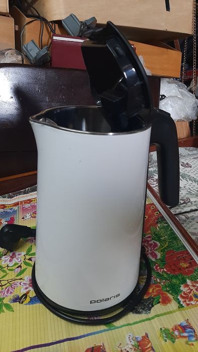 электро чайники из нержавейки и  Фирменный РOLARIS из Германии.