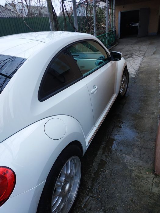 Продам vw deetle 2013 1.8т 10300 долларов