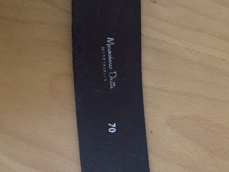 Cinto pele Massimo Dutti e Mike Davis