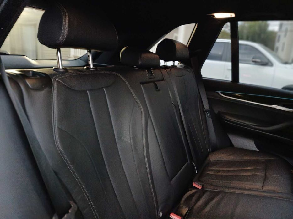 BMW X5      2017