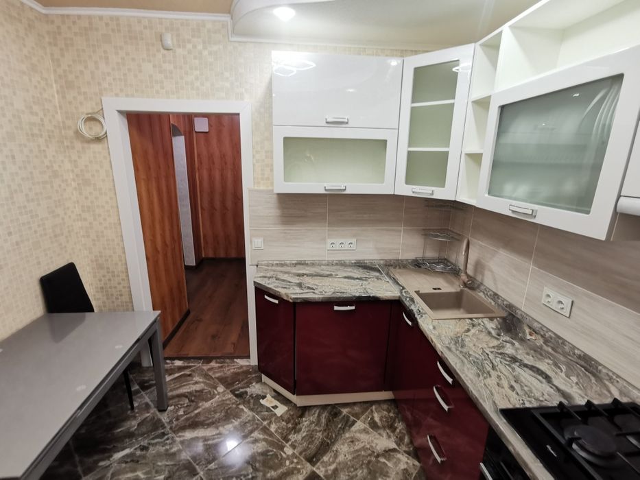 Без % Продаж  2к  квартири метро Теремки, Голосіївський р-н, вул. Лятошинського 8А