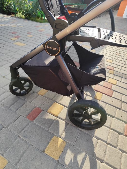 Продам дитячу прогулянкову коляску Carello Ultra