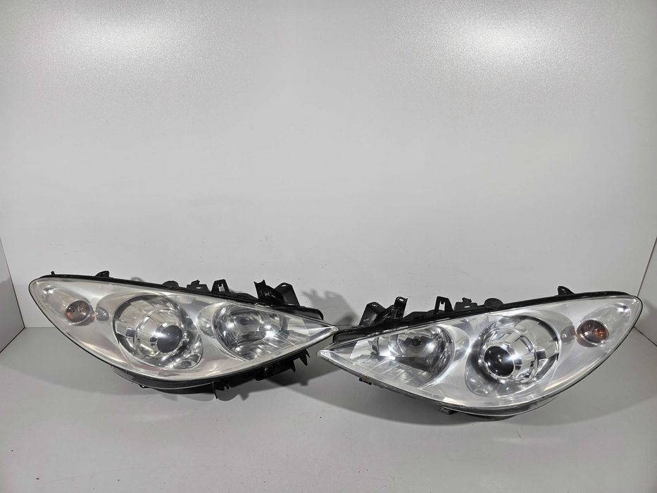 Peugeot 307 Lift FL Lampy Przód Przednie Komplet Lewa + Prawa Europa