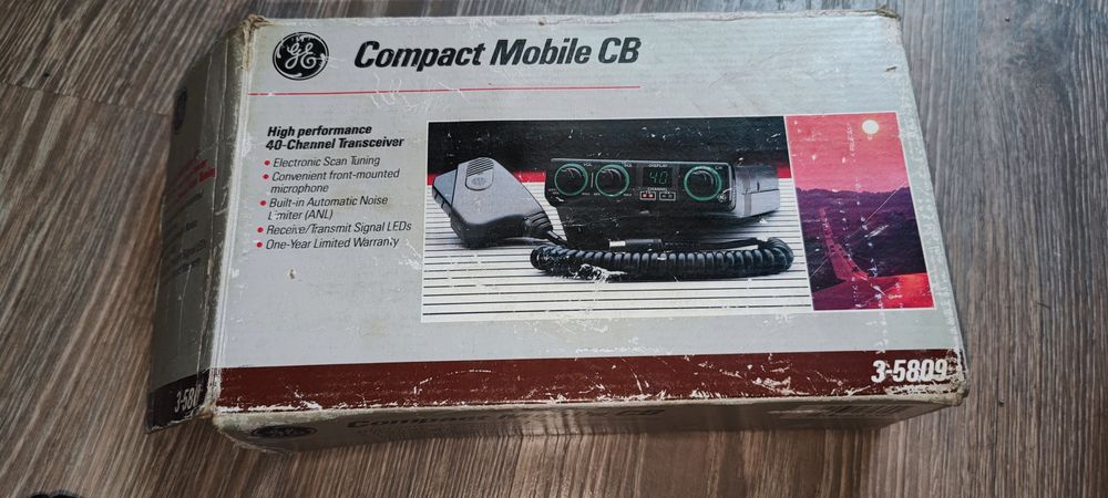 Радиостанция General Electric (GE) Compact Mobile CB, 3-5809.