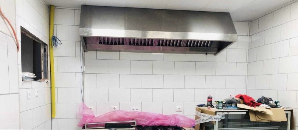 HOT Cozinha industrial inox 240 cm - grande capacidade - COMO NOVA