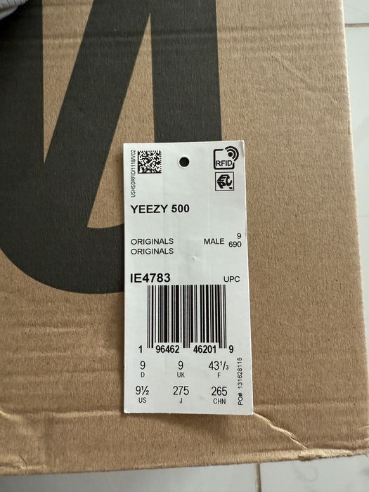 Кросівки Yeezy 500 ( розмір: 9,5 US )