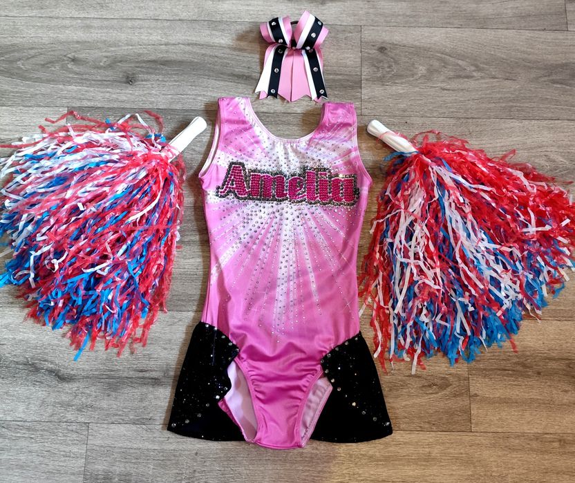 Продам костюм купальник  для черлидинга, и помпоны.