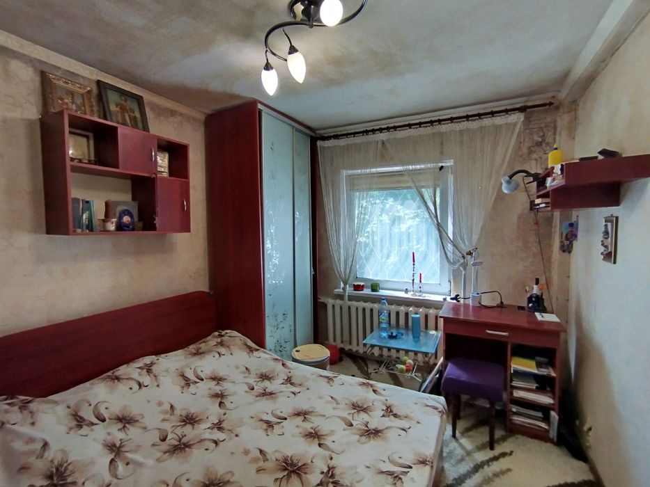 Продається просторий будинок 123м² на два окремих житла 6 cоток р-н Лиса Гора. Автономне опалення  і всі необхідні комунікації. Гараж на 2 автомобілі