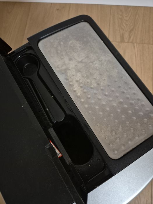 Máquina de Café - Delonghi Magnífica