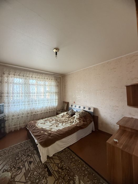 Продам квартиру Песочин