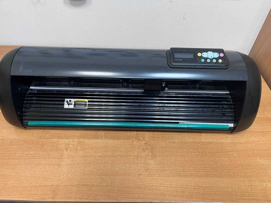 Продам ріжучий плотер Vicsign HW-630
