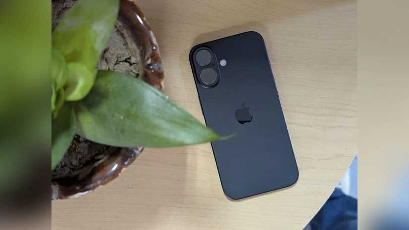 Nowy Apple iPhone 16 128Gb Black  2799ZŁ Sklep CentralGsm Warszawa