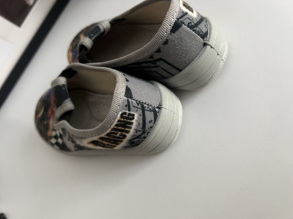 Дитячі тапочки для хлопчика